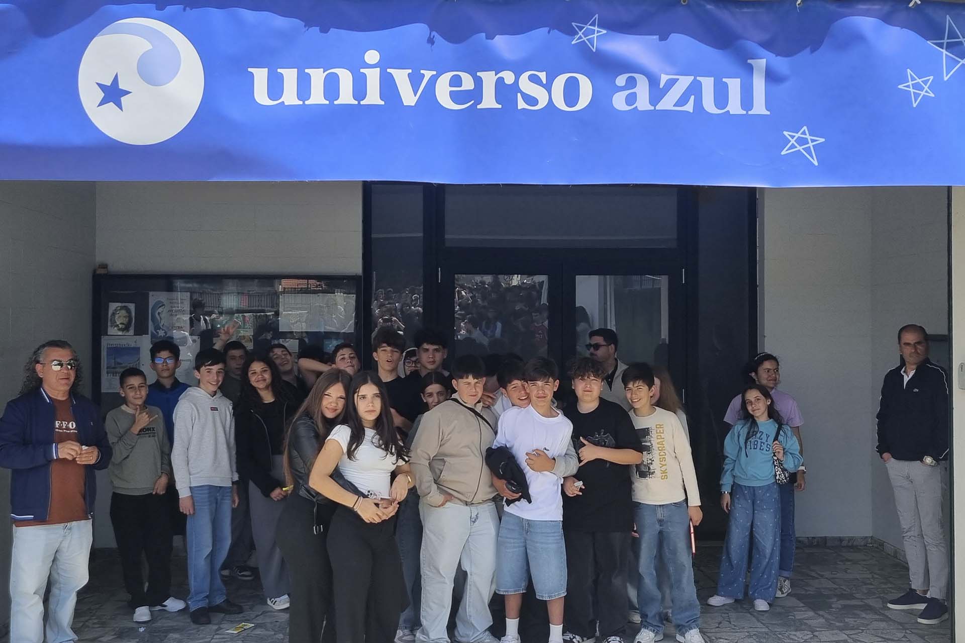 Entre o mar e o palco: 7.º ano aprende fora da sala de aula