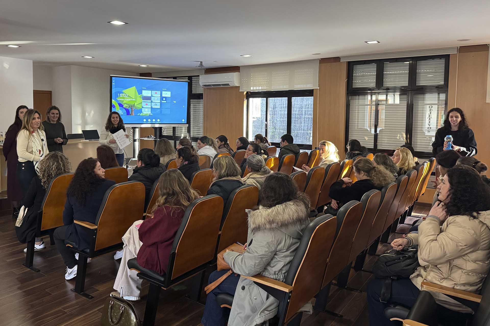 Formação com Encarregados de Educação do 2.º e 3.º Ciclo